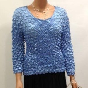 Blue long sleeve fitted stretch top O/S (NWT)